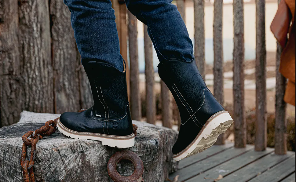 pull on Wellington boots