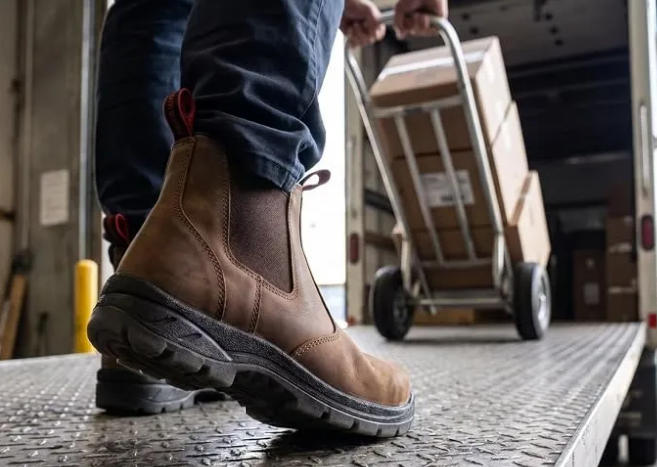 slip on steel toe boots for warehouse