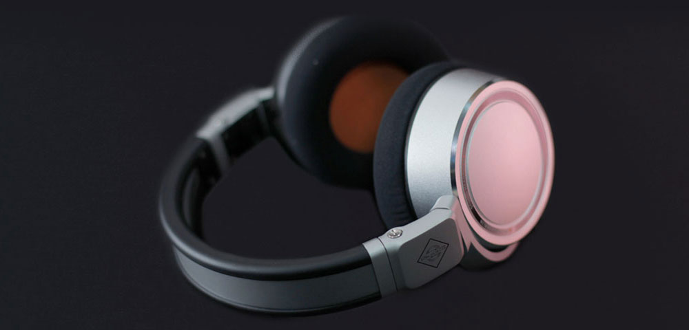  Headphones-Pinknoise Systems