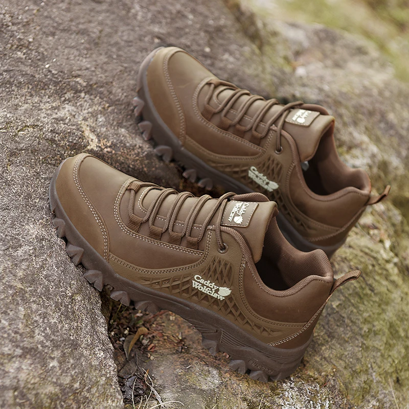 Men's Leather Hiking Slip Resistant Oxford Sole Sneakers