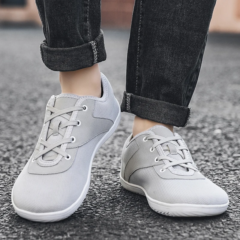 Men's & Women's Non-Slip Wide Toe Sneakers