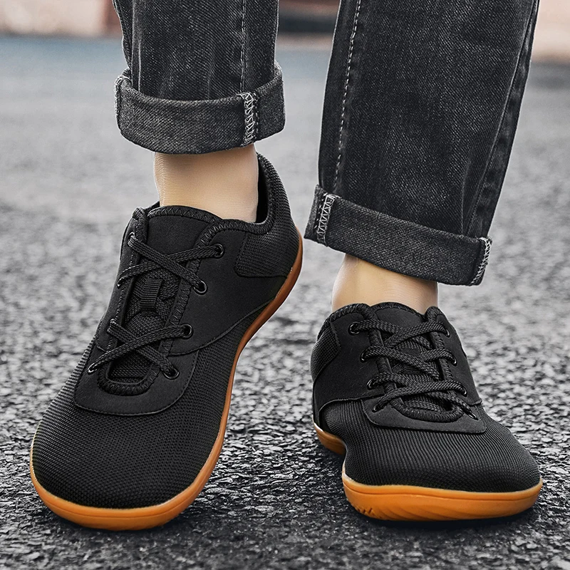 Men's & Women's Non-Slip Wide Toe Sneakers