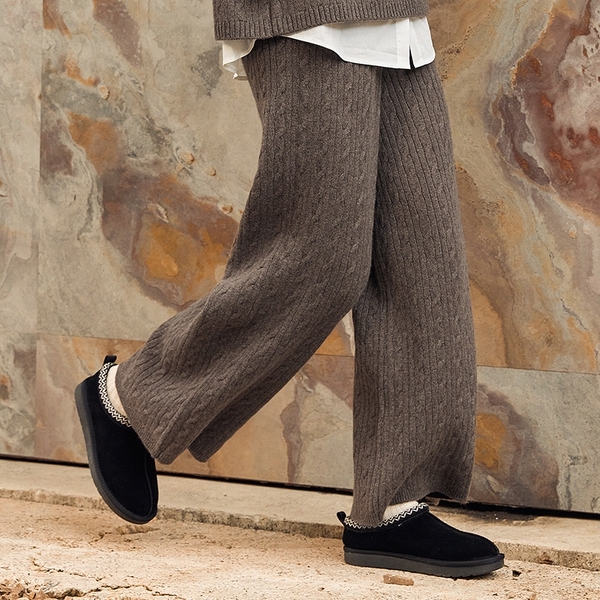 Embroidered Trim Cozy Fuzzy Lined Slippers