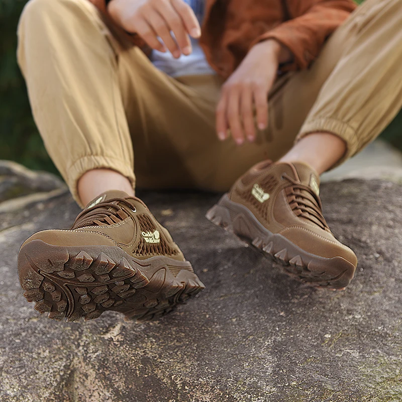 Men's Leather Hiking Slip Resistant Oxford Sole Sneakers