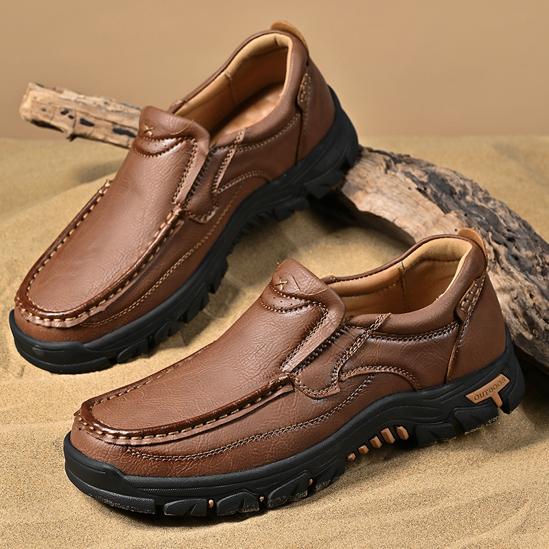 2024 New Men's Non-slip Walking Leather Lightweight Breathable Casual Loafers
