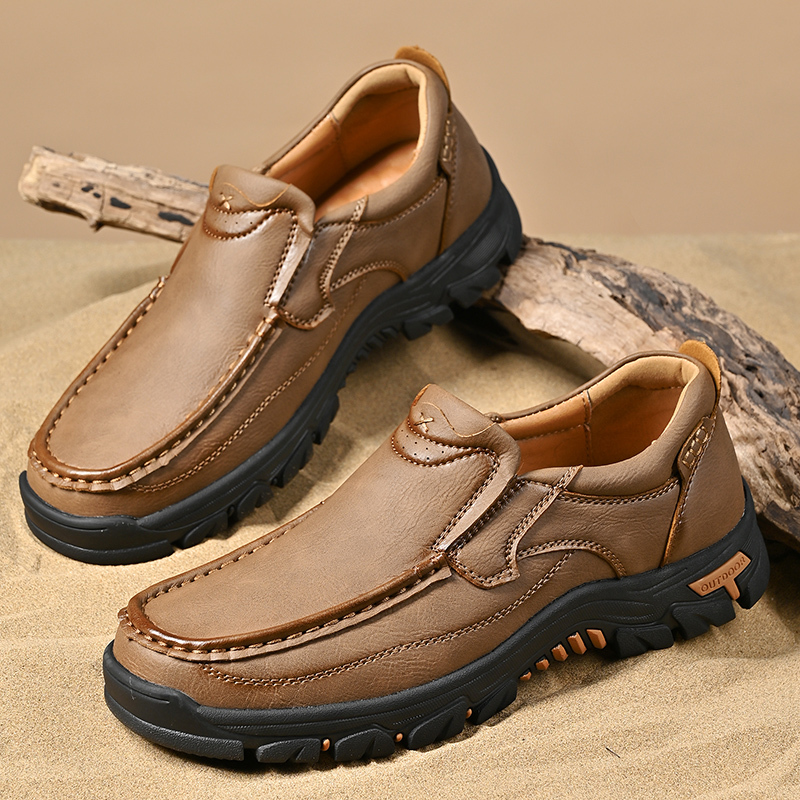 2024 New Men's Non-slip Walking Leather Lightweight Breathable Casual Loafers