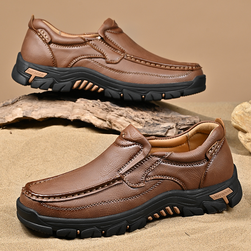 2024 New Men's Non-slip Walking Leather Lightweight Breathable Casual Loafers