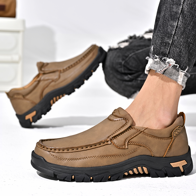 2024 New Men's Non-slip Walking Leather Lightweight Breathable Casual Loafers