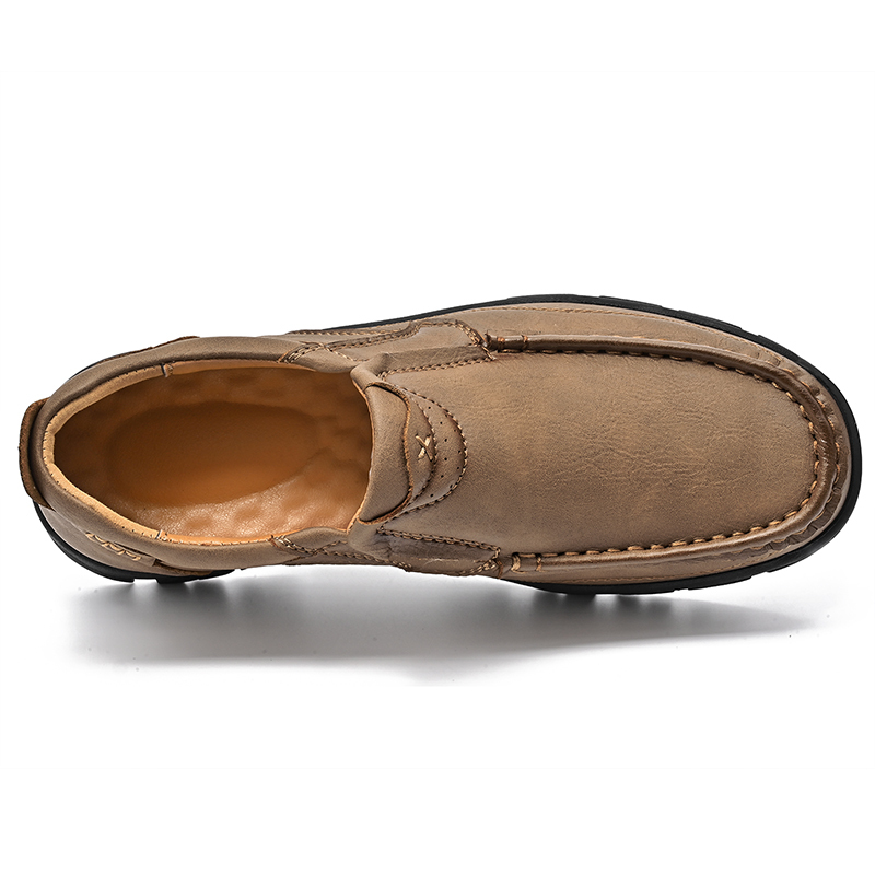 2024 New Men's Non-slip Walking Leather Lightweight Breathable Casual Loafers