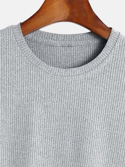 Muscle Fit Arc Hem Textured T-Shirt-Mitchell Shoes
