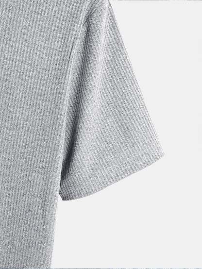 Muscle Fit Arc Hem Textured T-Shirt-Mitchell Shoes