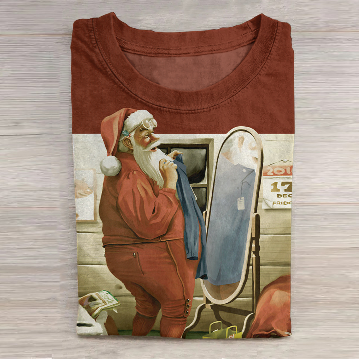 Santa Claus looking in the mirror Round neck T-shirt