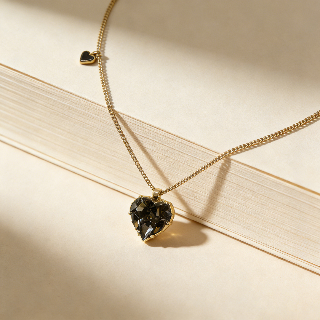 For Self-Black diamond heart necklace