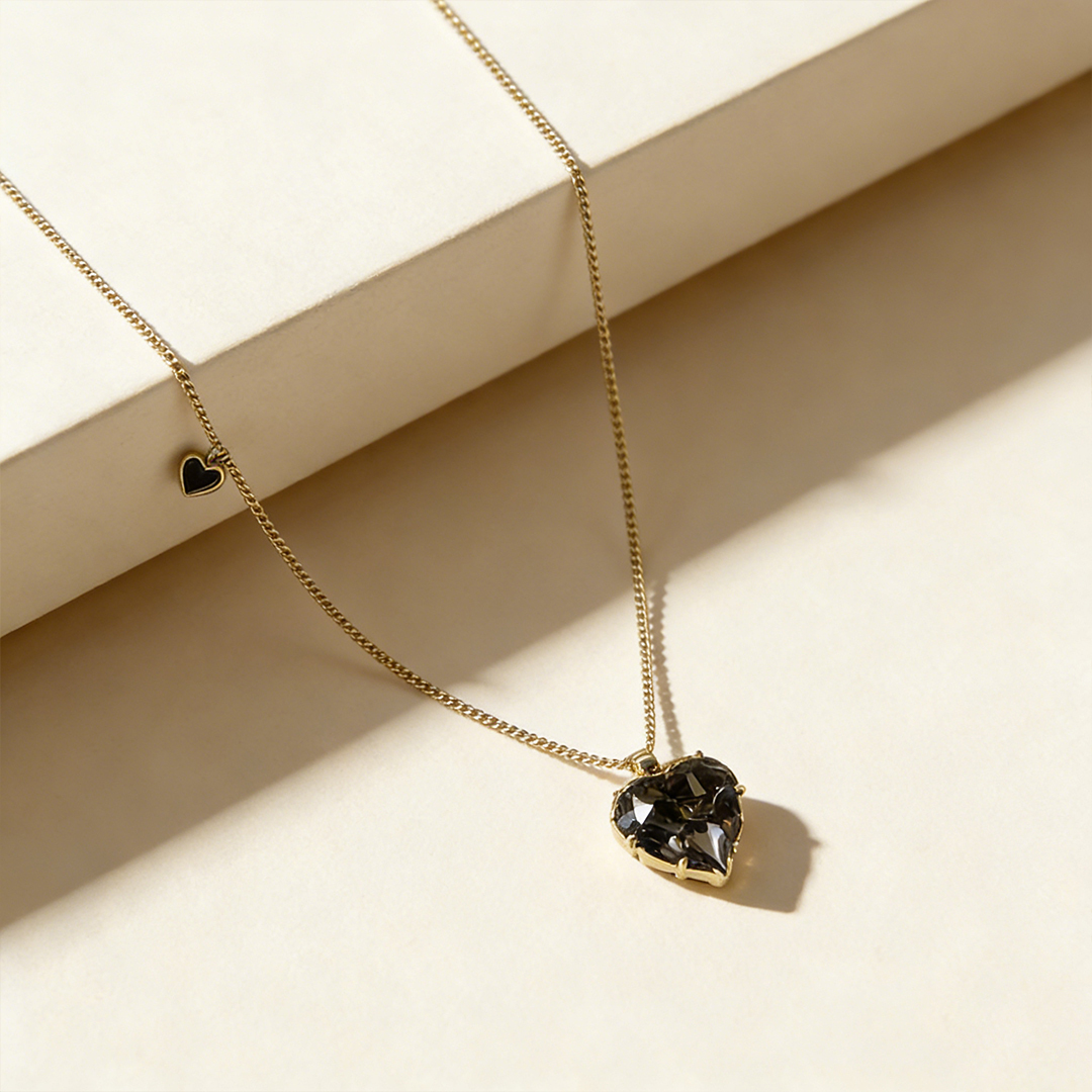 For Self-Black diamond heart necklace