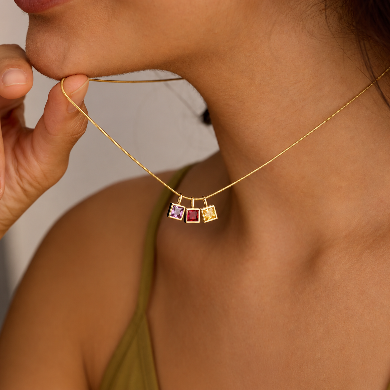 Personalized necklaces with 1-10 birthstones