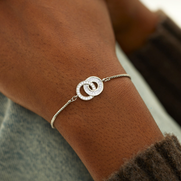 White diamond circle bracelet