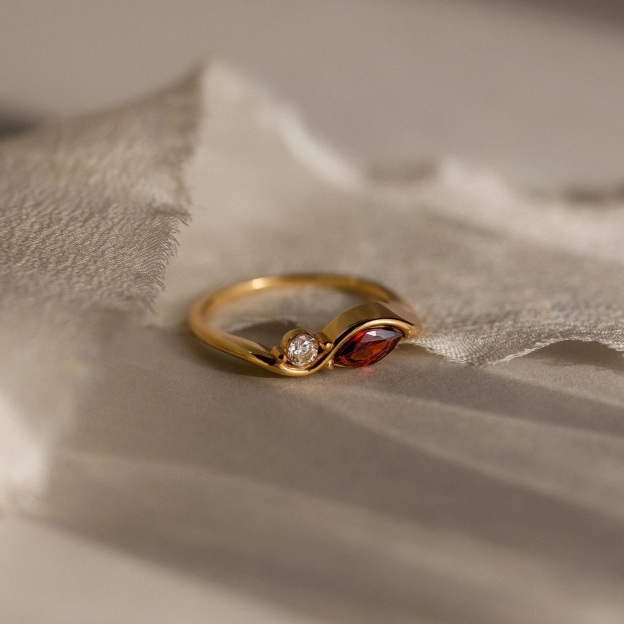 Mother & Daughter stick together Personalized Birthstone Wavy Ring