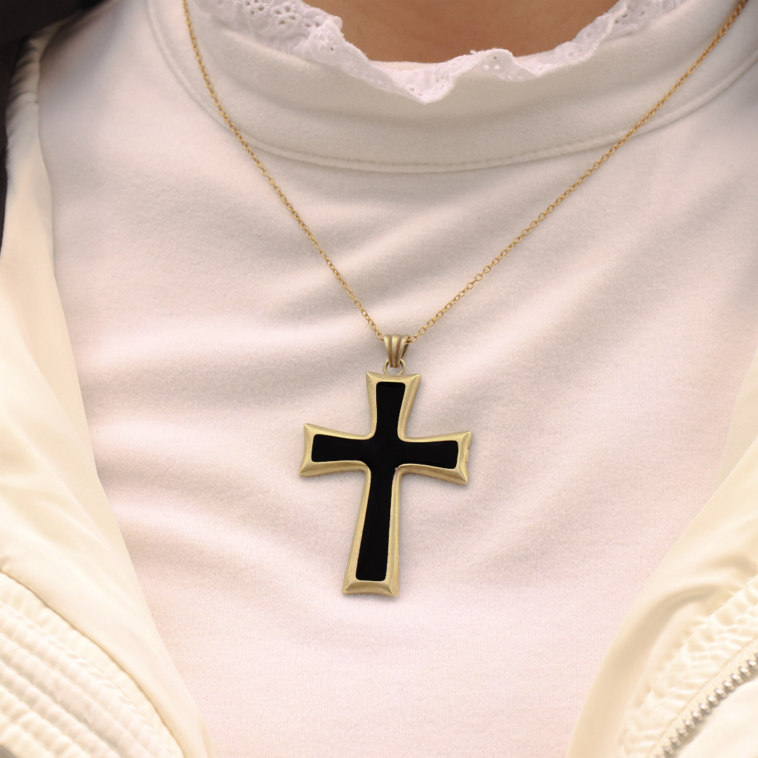The Cross Necklace