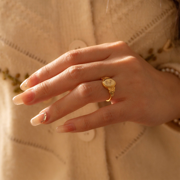 For Mother- Oval Birthday Flower Customized Ring
