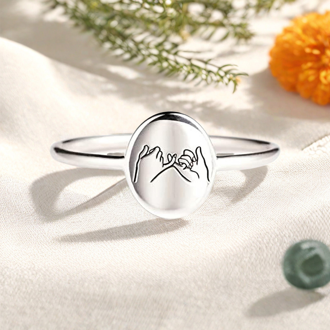 For Friend -Best Bitches Holding Hands Ring