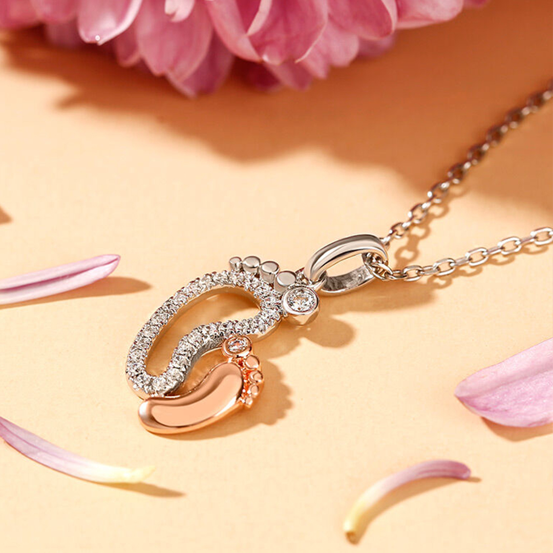 For Mama To Be -Lovely Feet Necklace