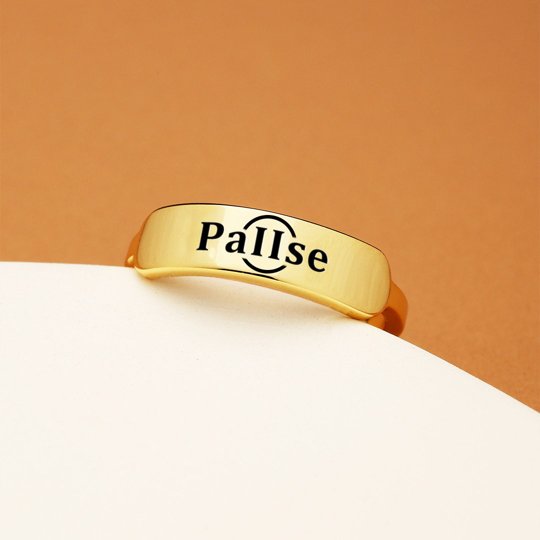 Pause Dainty Bar Ring