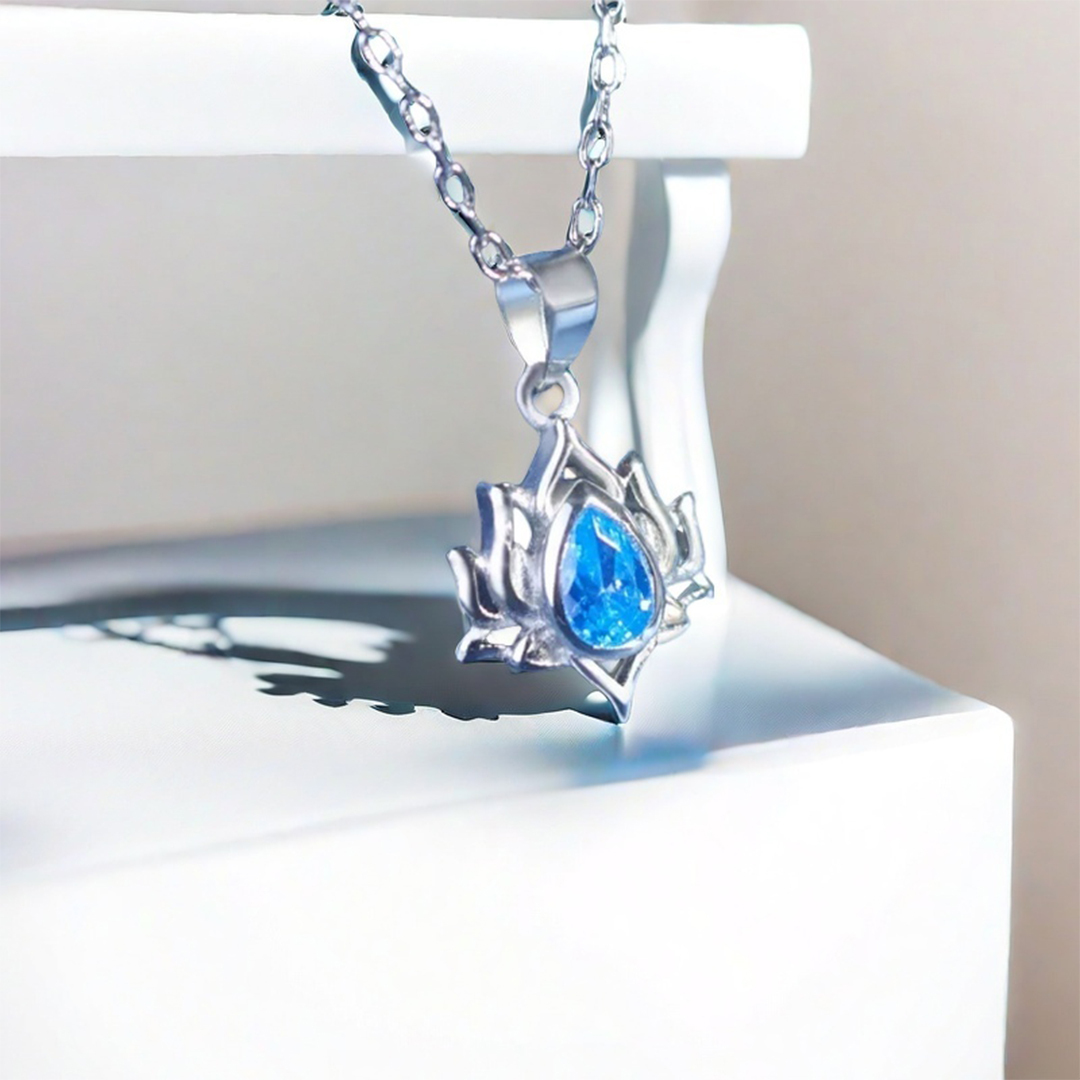Rebirth crystal lotus necklace