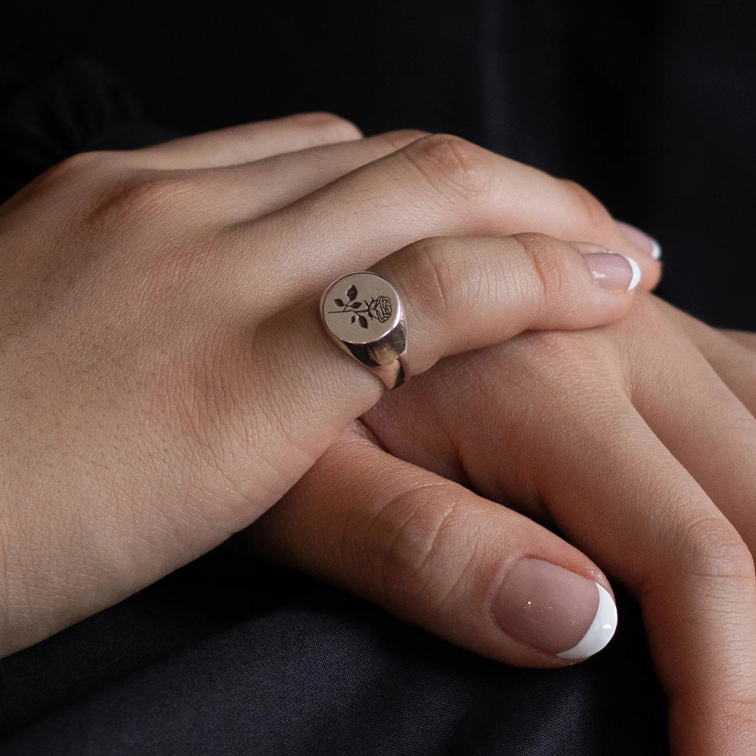 Rose Signet Ring in Sterling Silver