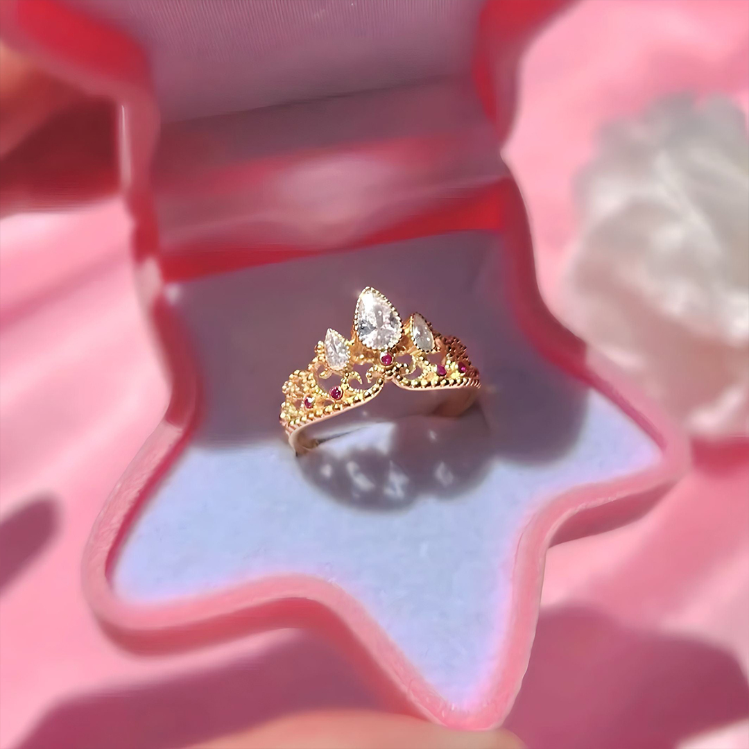 Straighten Your Crown Diamond Ring