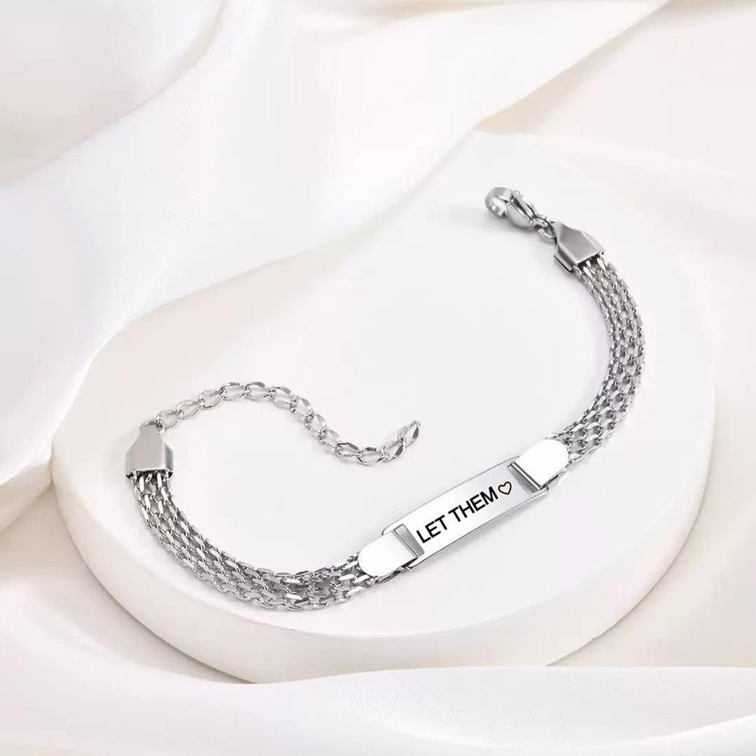 Let them the multi-layered chain bracelet