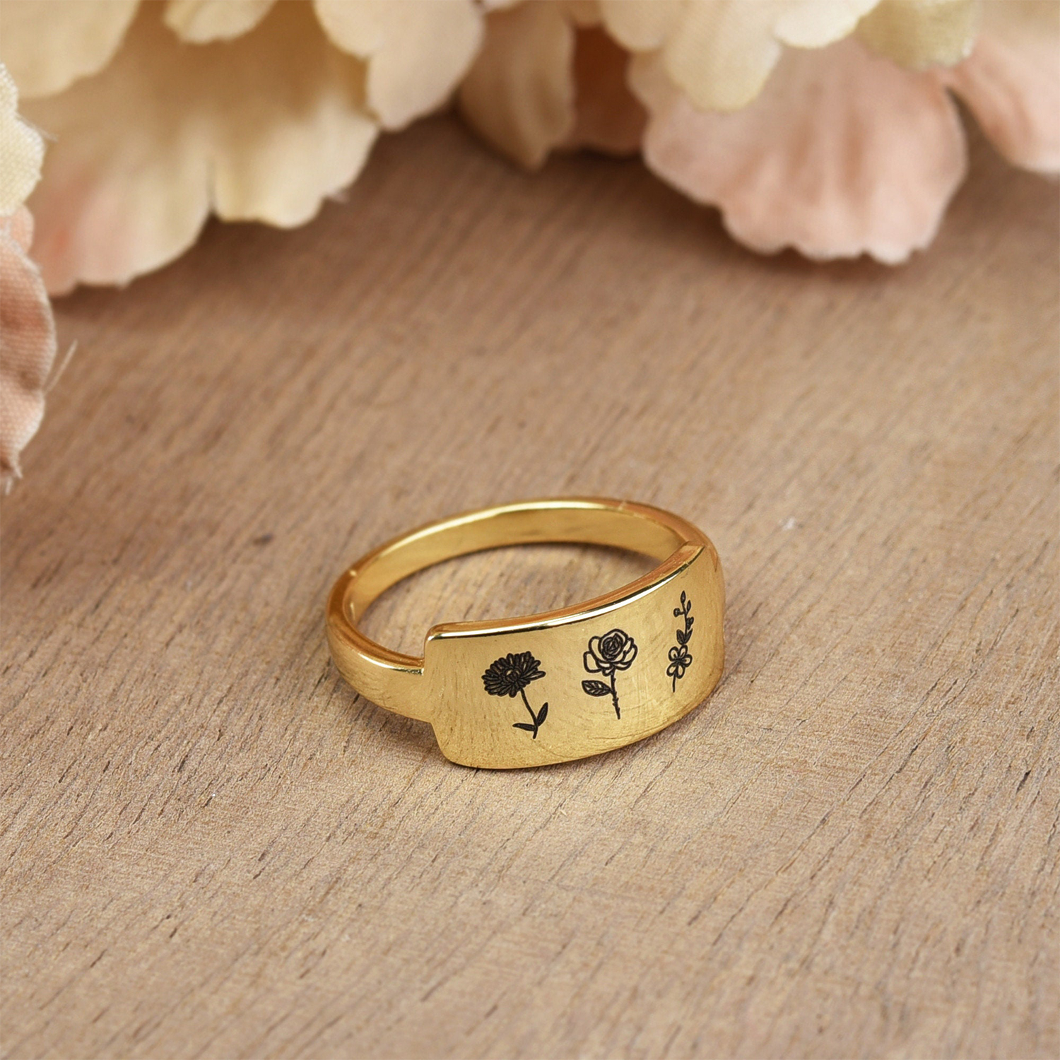 For Mother/Nana -Custom Birth Flower Bouquet Bar Ring