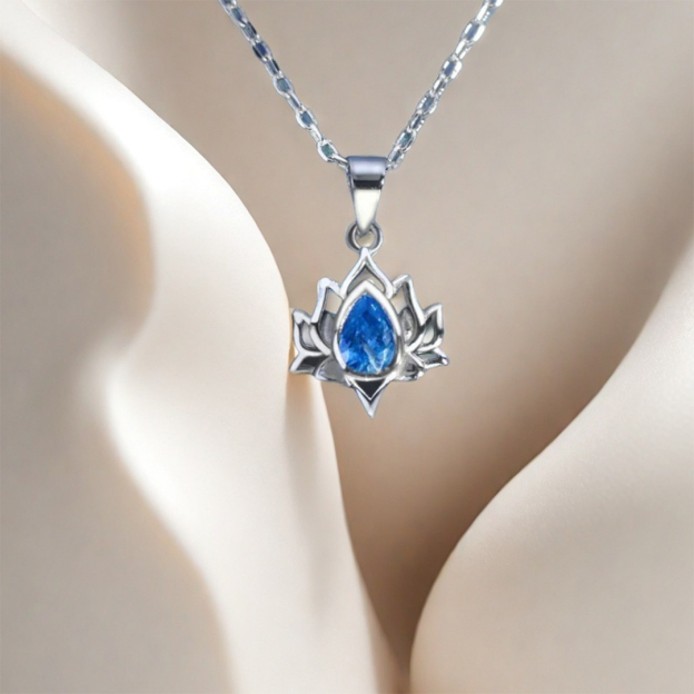 Rebirth crystal lotus necklace