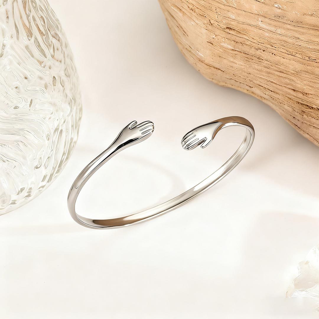 For Granddaughter-Always Keep Me In Your Heart Hug Bracelet