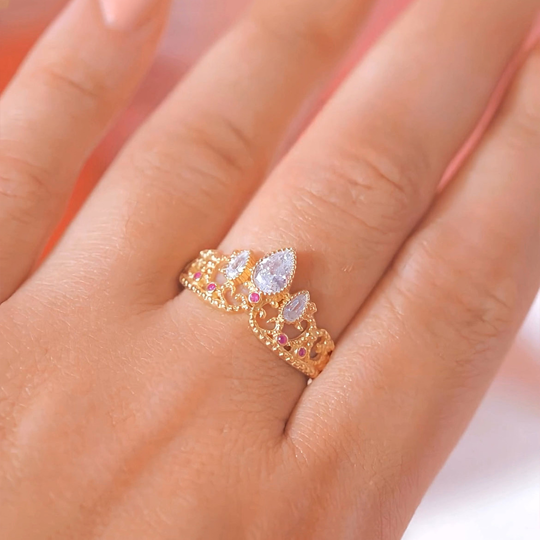 Straighten Your Crown Diamond Ring