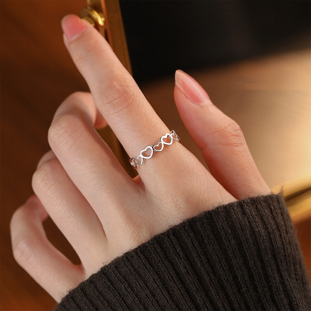 Mother & Daughter Big and Small Heart Interlocking Open Ring