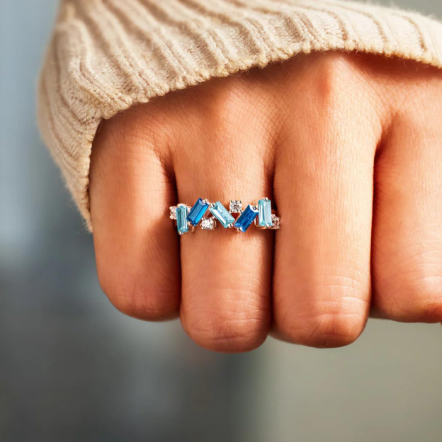 Broken Pieces Blue Sparkle Diamond Ring