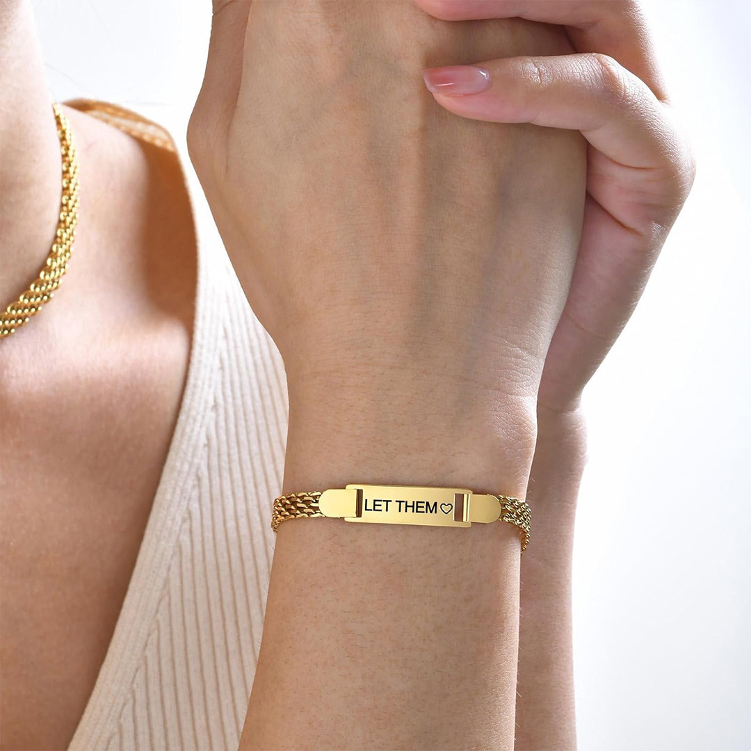 Let them the multi-layered chain bracelet