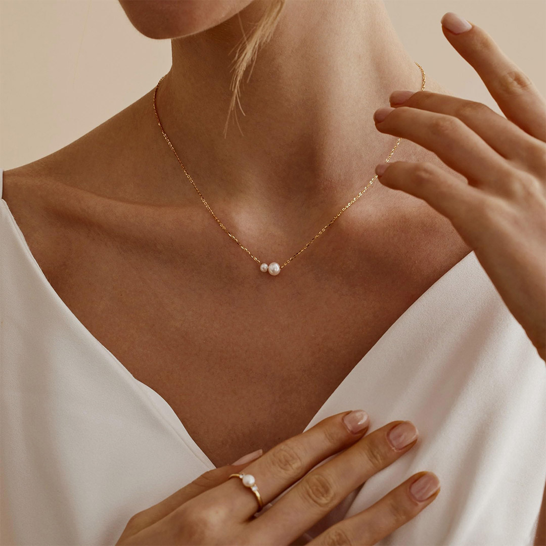 Simple Pearl Drop Single Charm Pendant Necklace