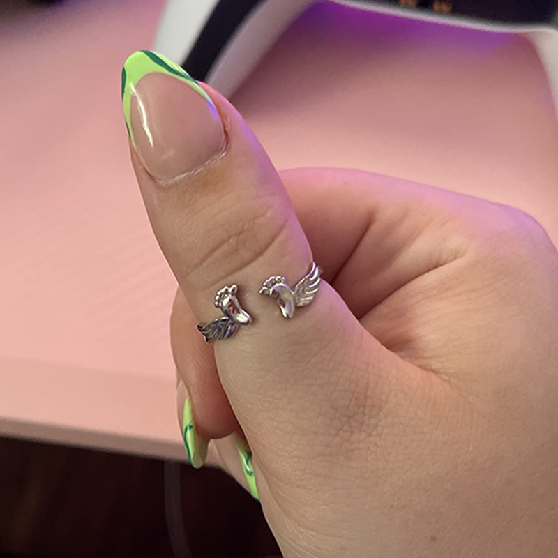 For Mother/Daughter - Mama Of An Angel Baby Feet Wing Ring