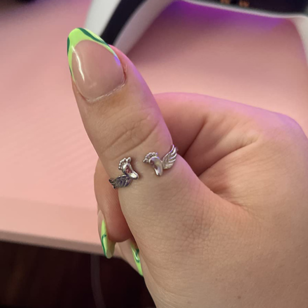For Mother/Daughter - Mama Of An Angel Baby Feet Wing Ring
