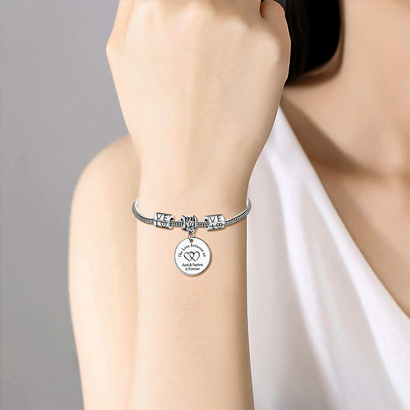 For Aunt/Niece - The love between aunt & niece is forever pendant bracelet