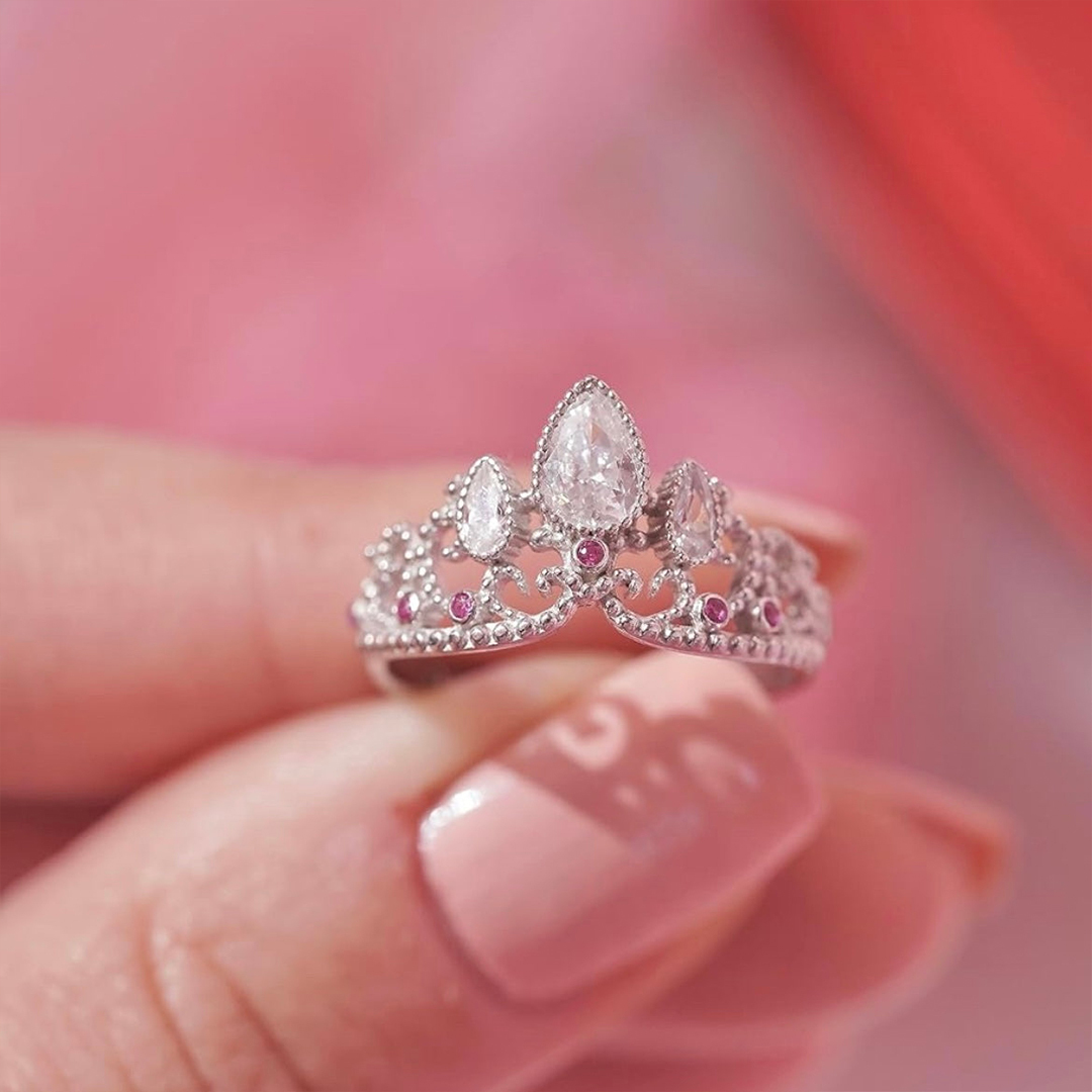 Straighten Your Crown Diamond Ring