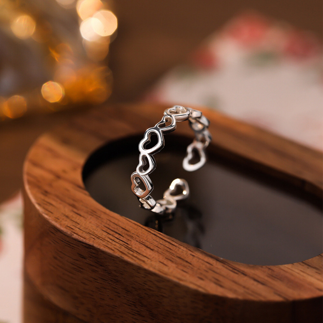 Mother & Daughter Big and Small Heart Interlocking Open Ring
