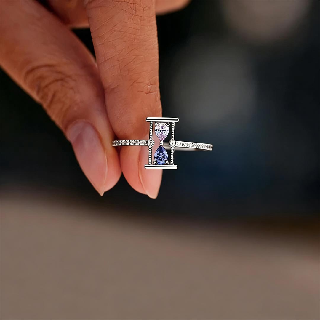 Carpe Diem Hourglass Double Diamond Ring
