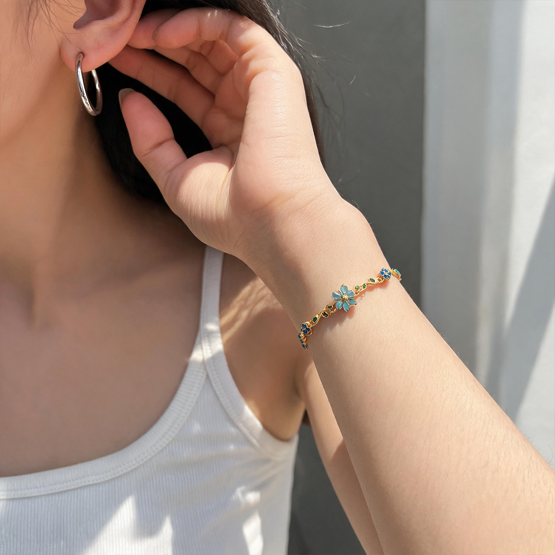 Bloom In Your Own Time Flowers & Leaves Bracelet