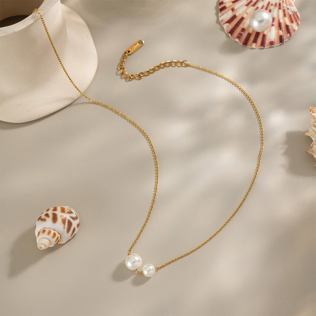 Simple Pearl Drop Single Charm Pendant Necklace