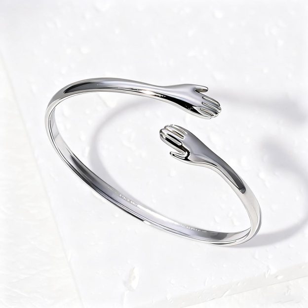 For Granddaughter-Always Keep Me In Your Heart Hug Bracelet