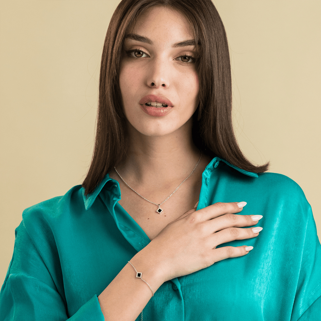 Classical Smart Necklace