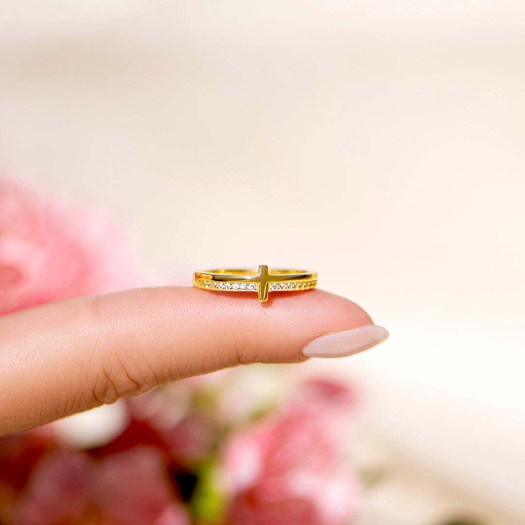 To My Daughter "PRAY ON IT" - GOLDEN CROSS RING