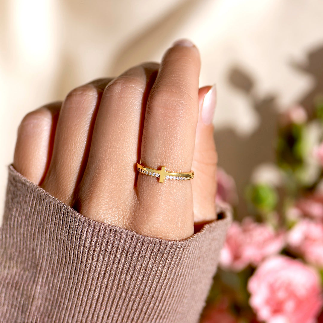 To My Daughter "PRAY ON IT" - GOLDEN CROSS RING